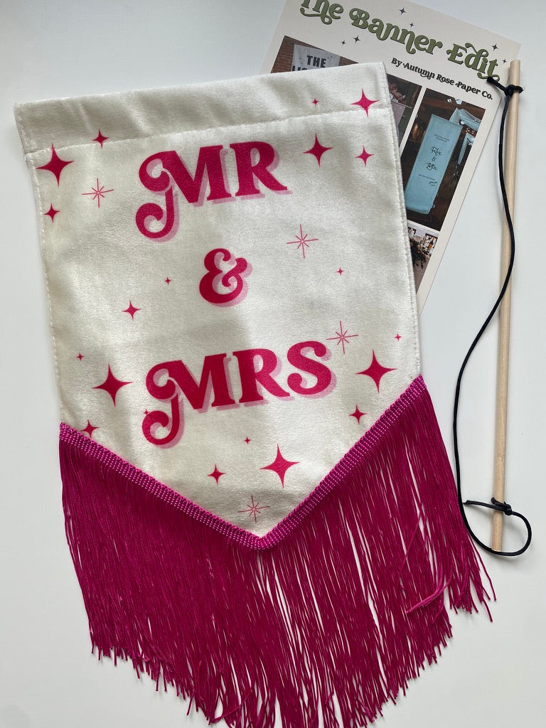 Mr & Mrs | Pink wedding banner