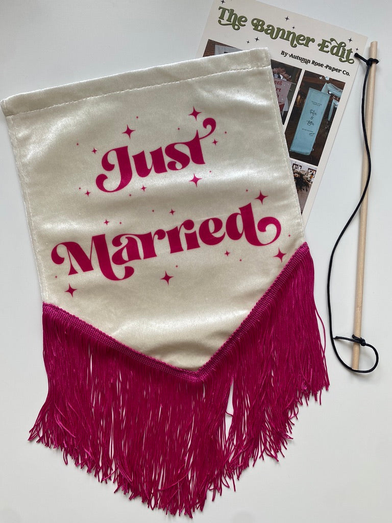 Just Married | Oyster and Pink banner