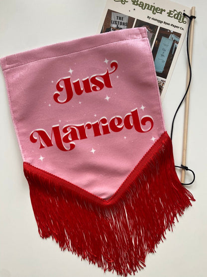 Just Married | Pink and red banner