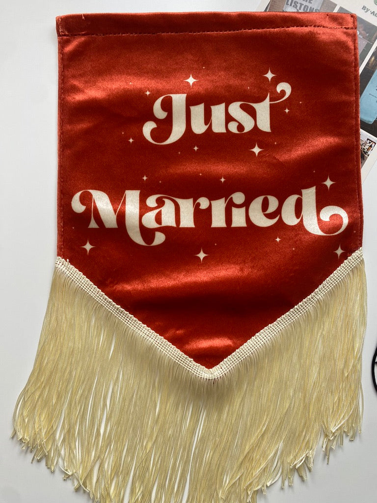 Just Married | Rust banner