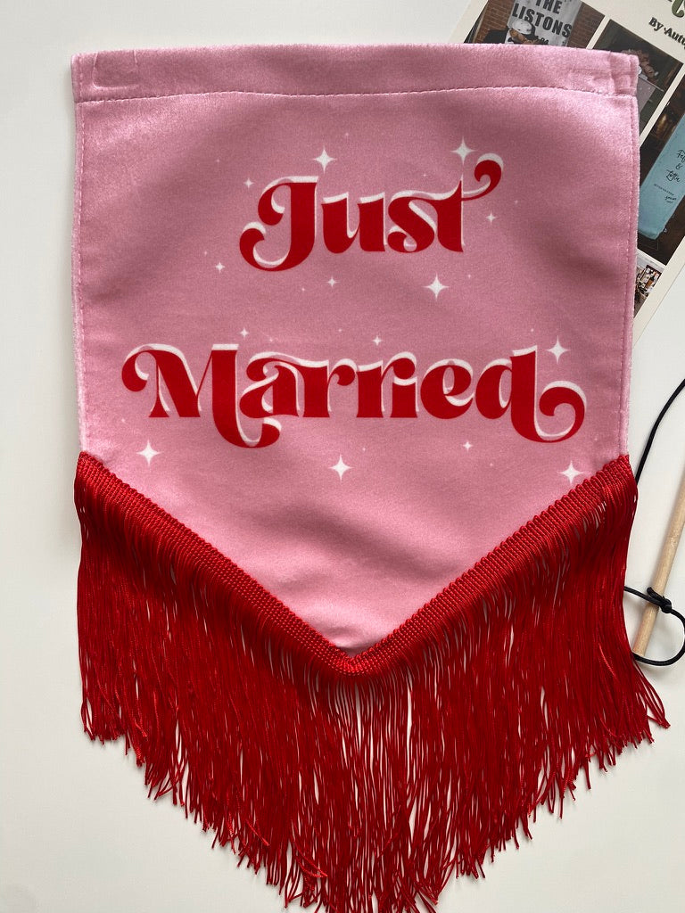 Just Married | Pink and red banner