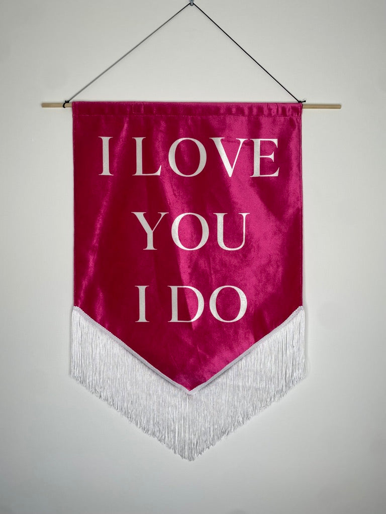 I love you | Pink Velvet Banner