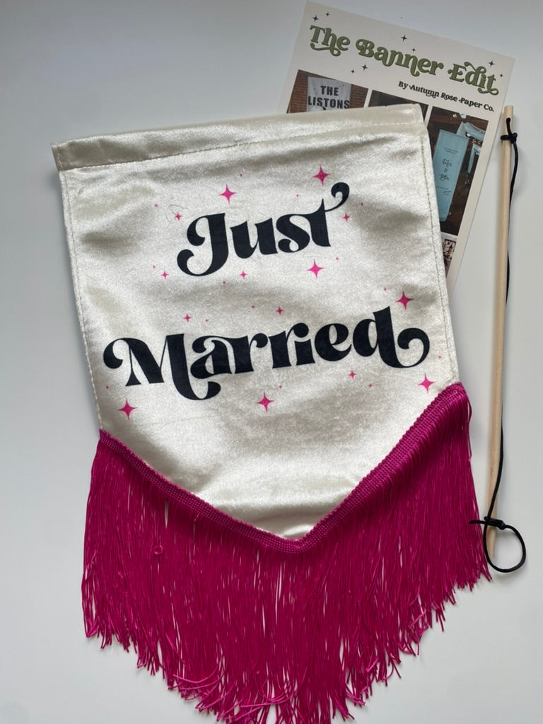 Just Married | Oyster, black and pink wedding banner