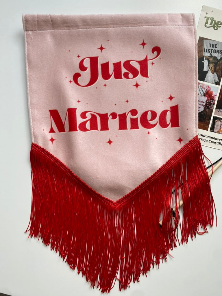Just Married | Pink and red banner