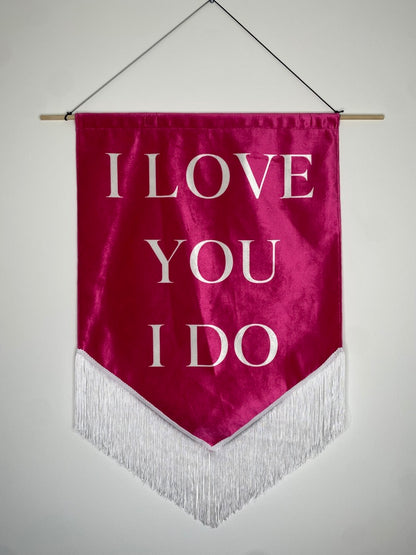 I love you | Pink Velvet Banner